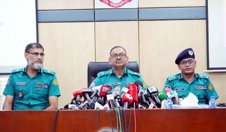 রাজধানীতে তিন দিনে ৯ বাসে আগুন, গ্রেপ্তার ৫৫২